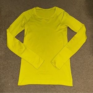 Lululemon longsleeve top